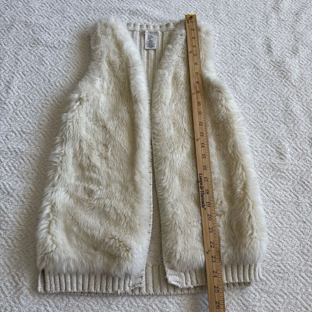 Girl's MAX STUDIO Ivory Faux Fur Sleeveless Sweater Vest Size L 14
